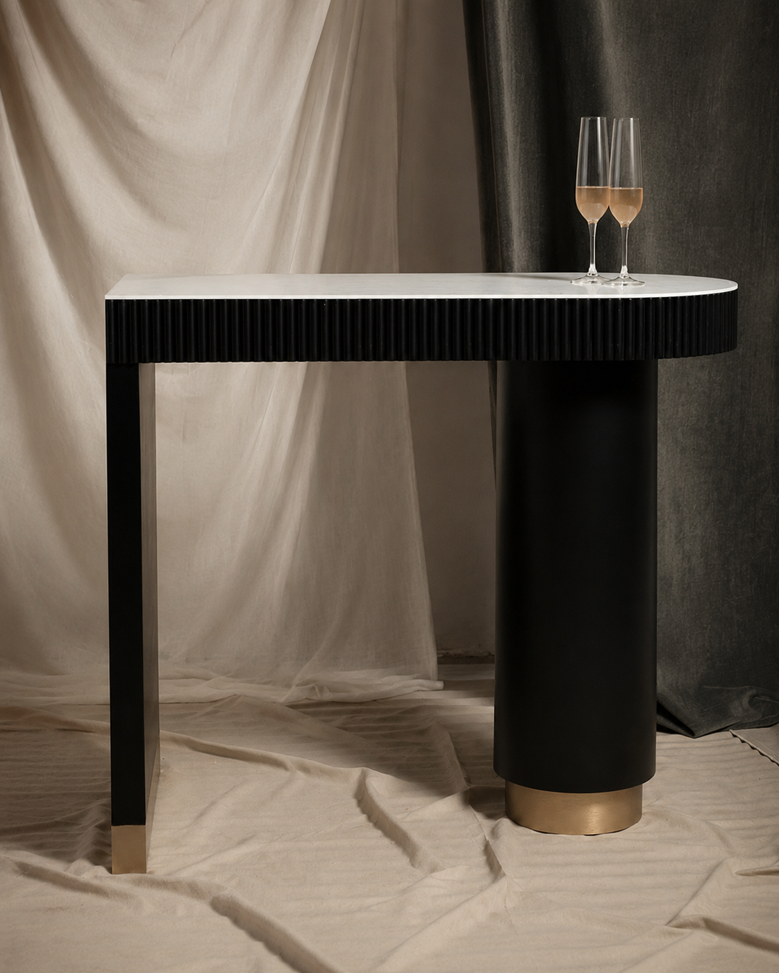 Nero Console Table