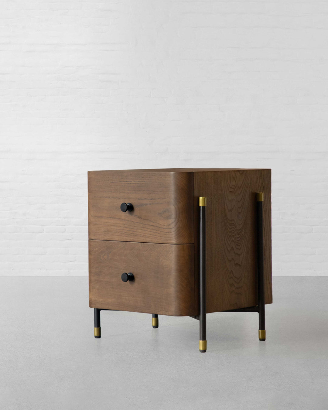 Arthur bedside table