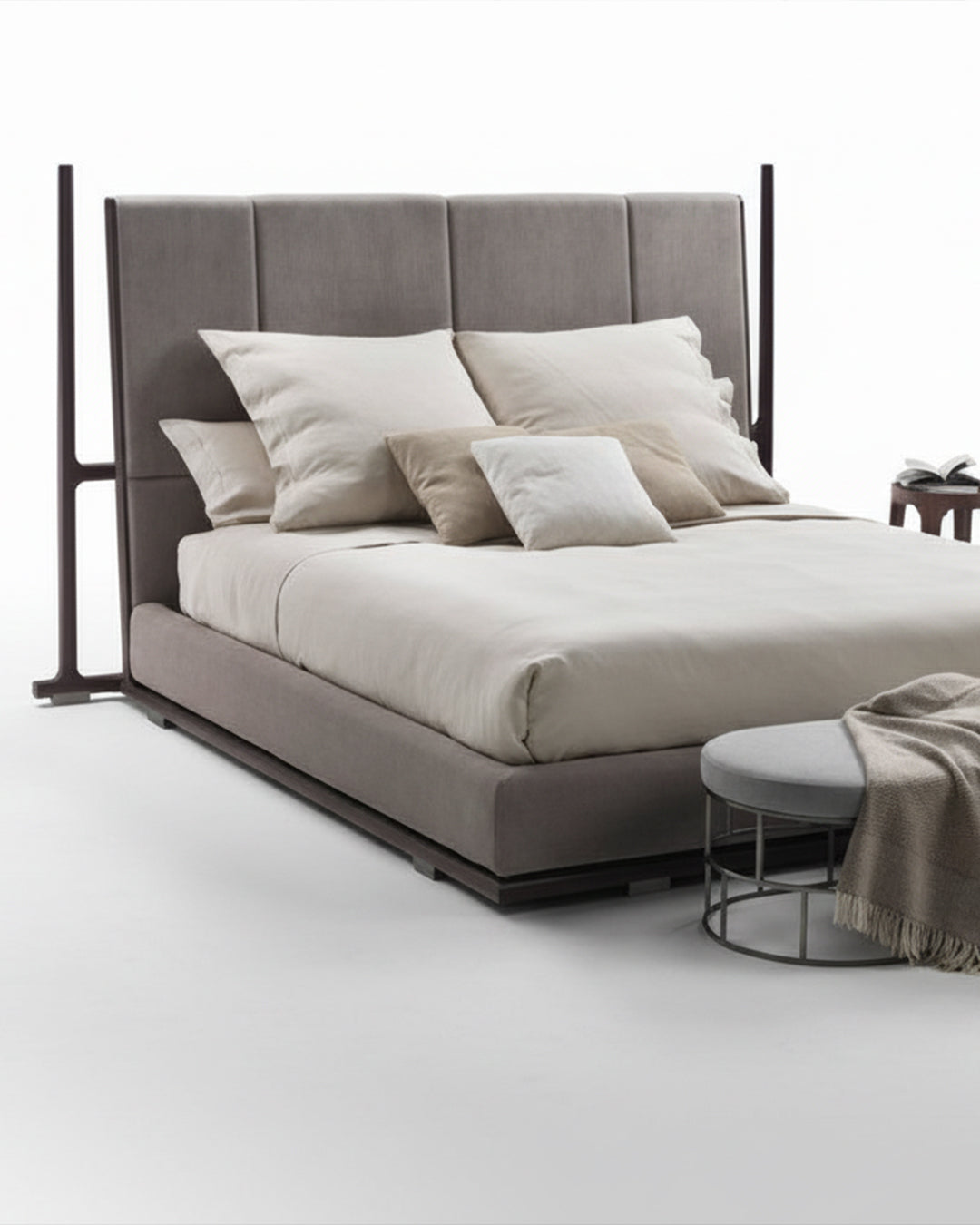 The Avalon Post Bed (QUEEN)