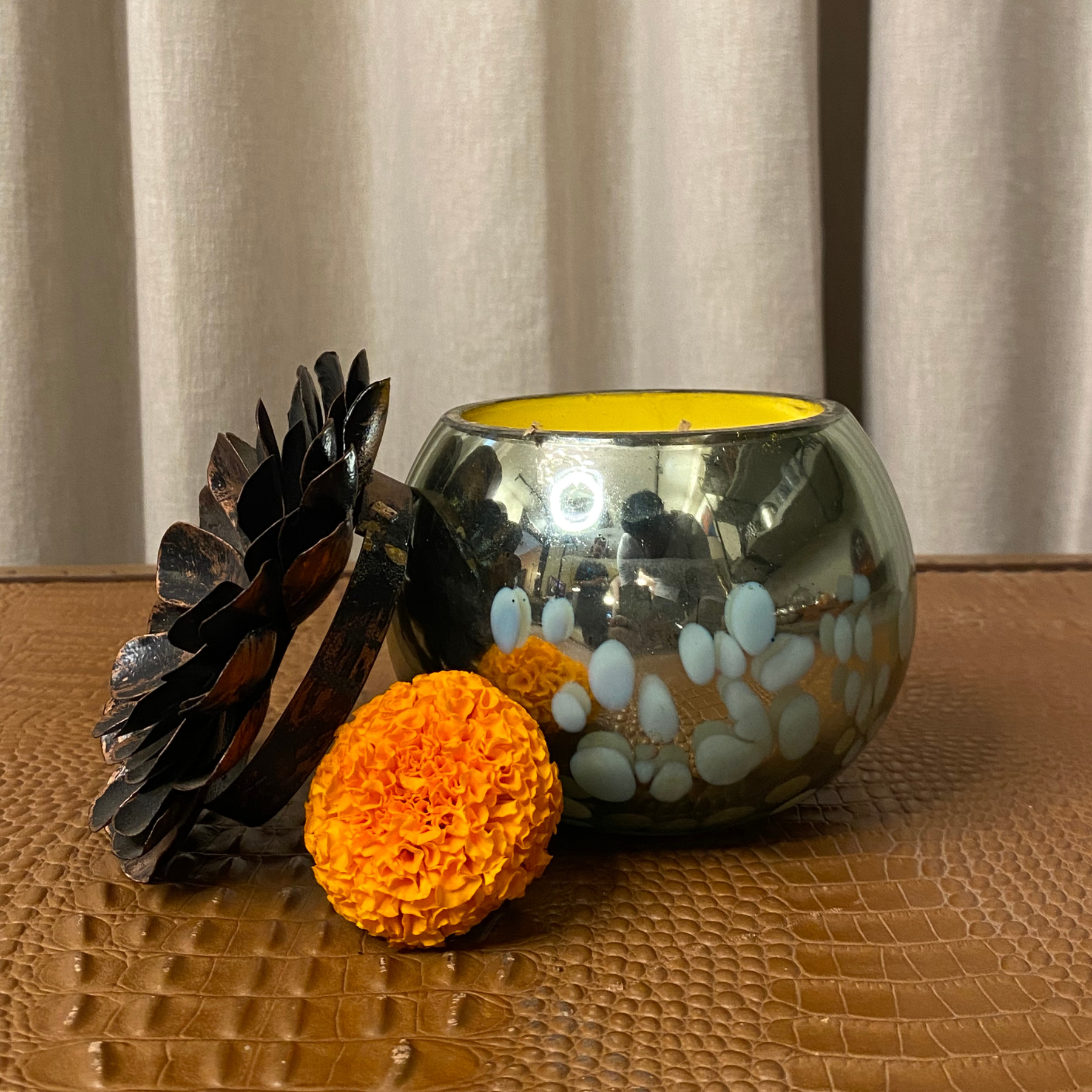 Exquisite Essence Candle