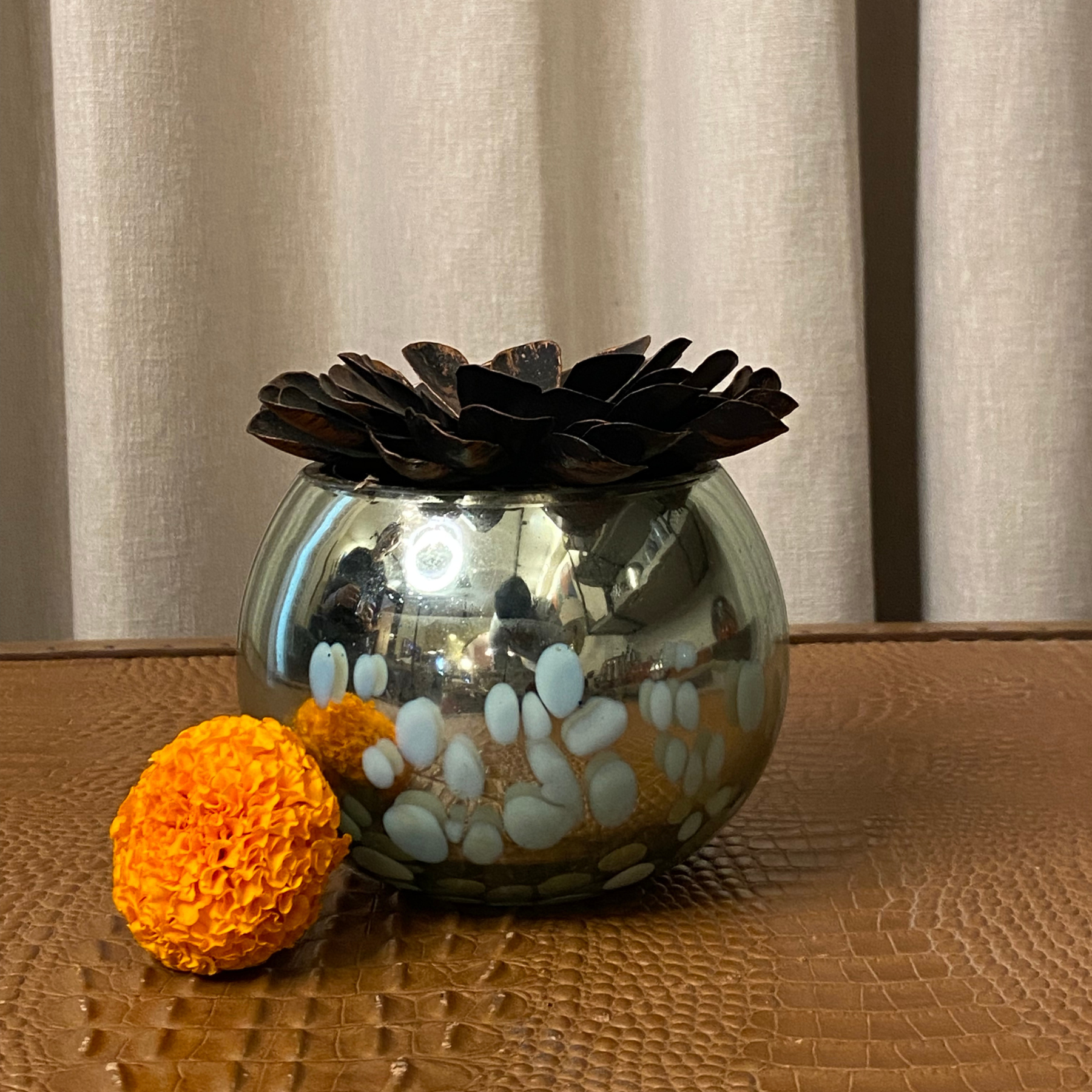 Exquisite Essence Candle