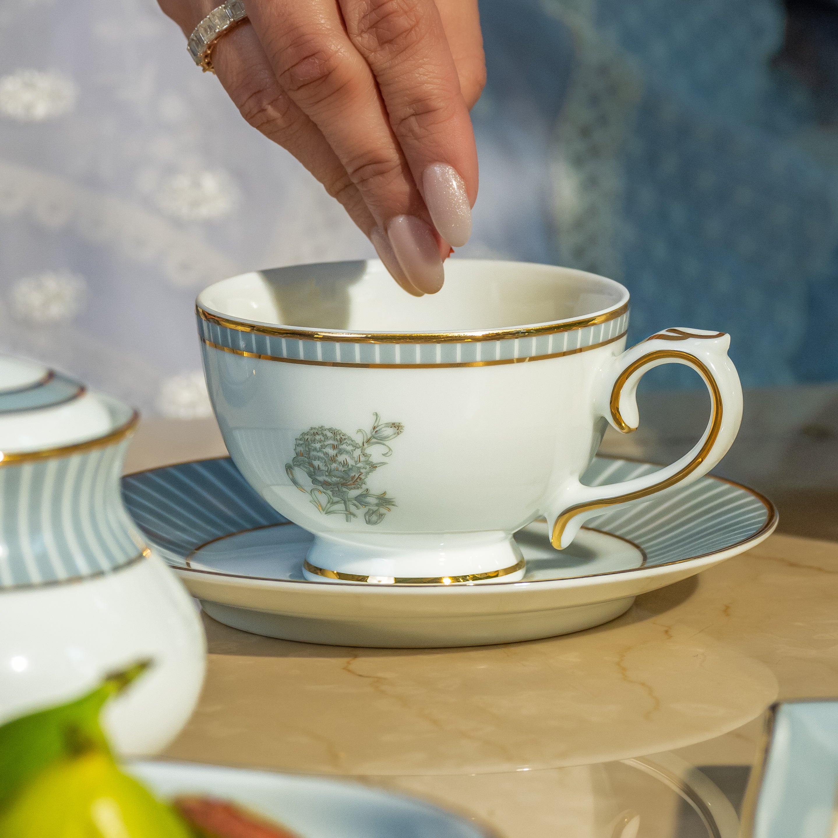 Grey Iris Tea Set | 17 Pcs