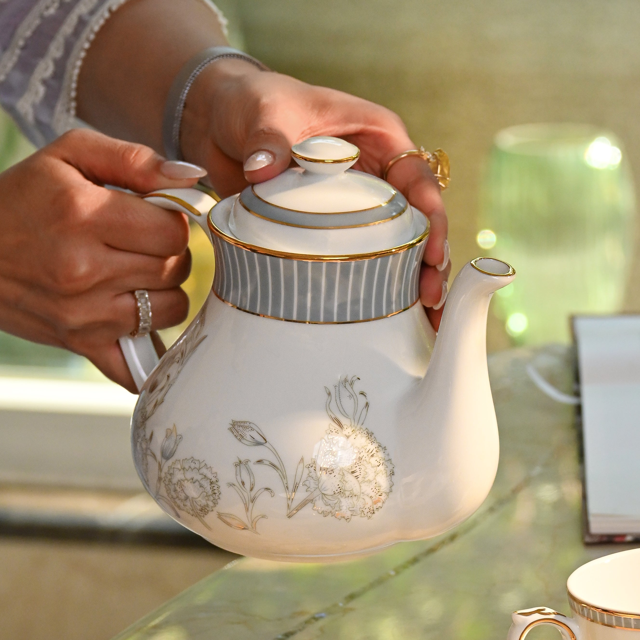 Grey Iris Tea Set | 17 Pcs