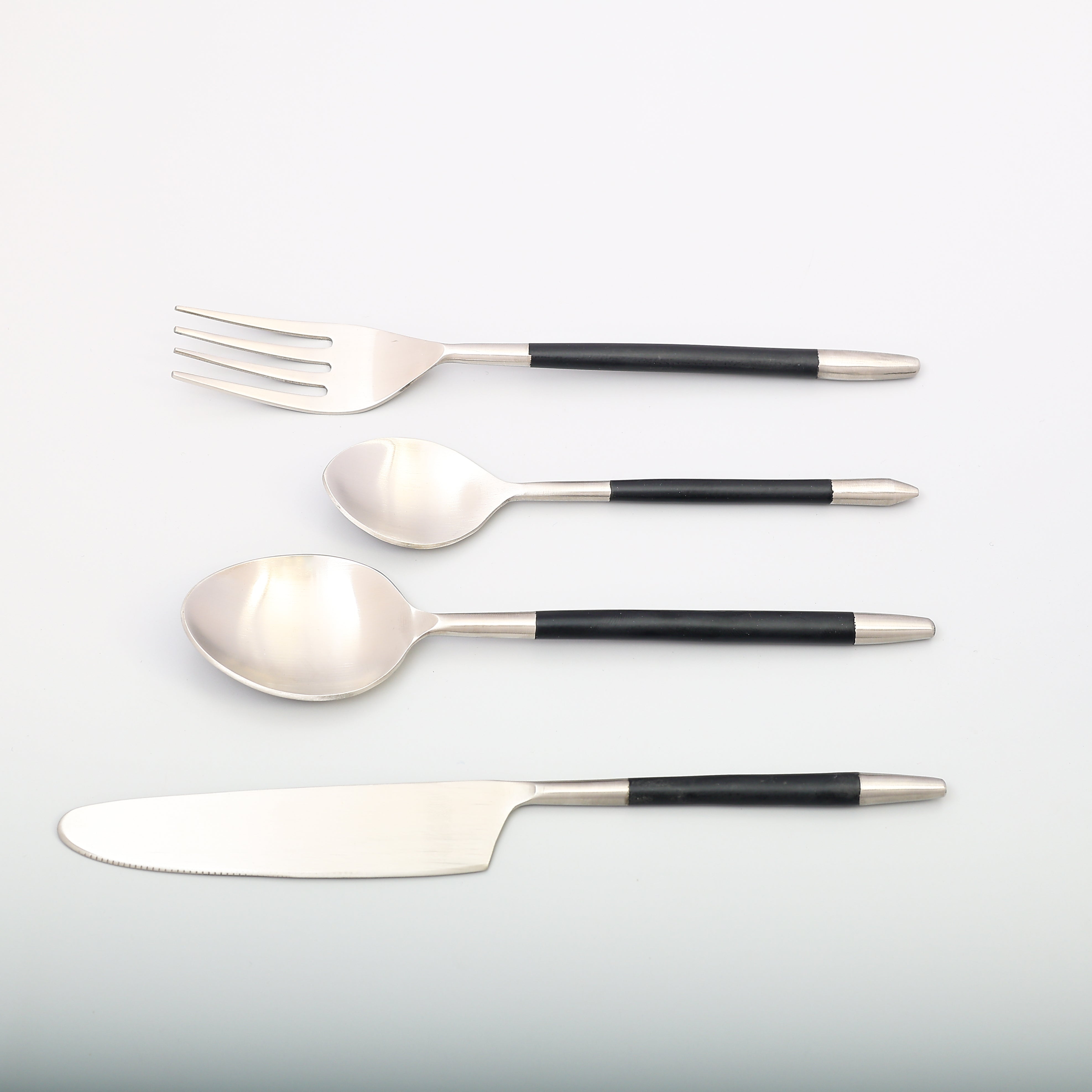 Bombay Black Cutlery Silver(Set Of 4)