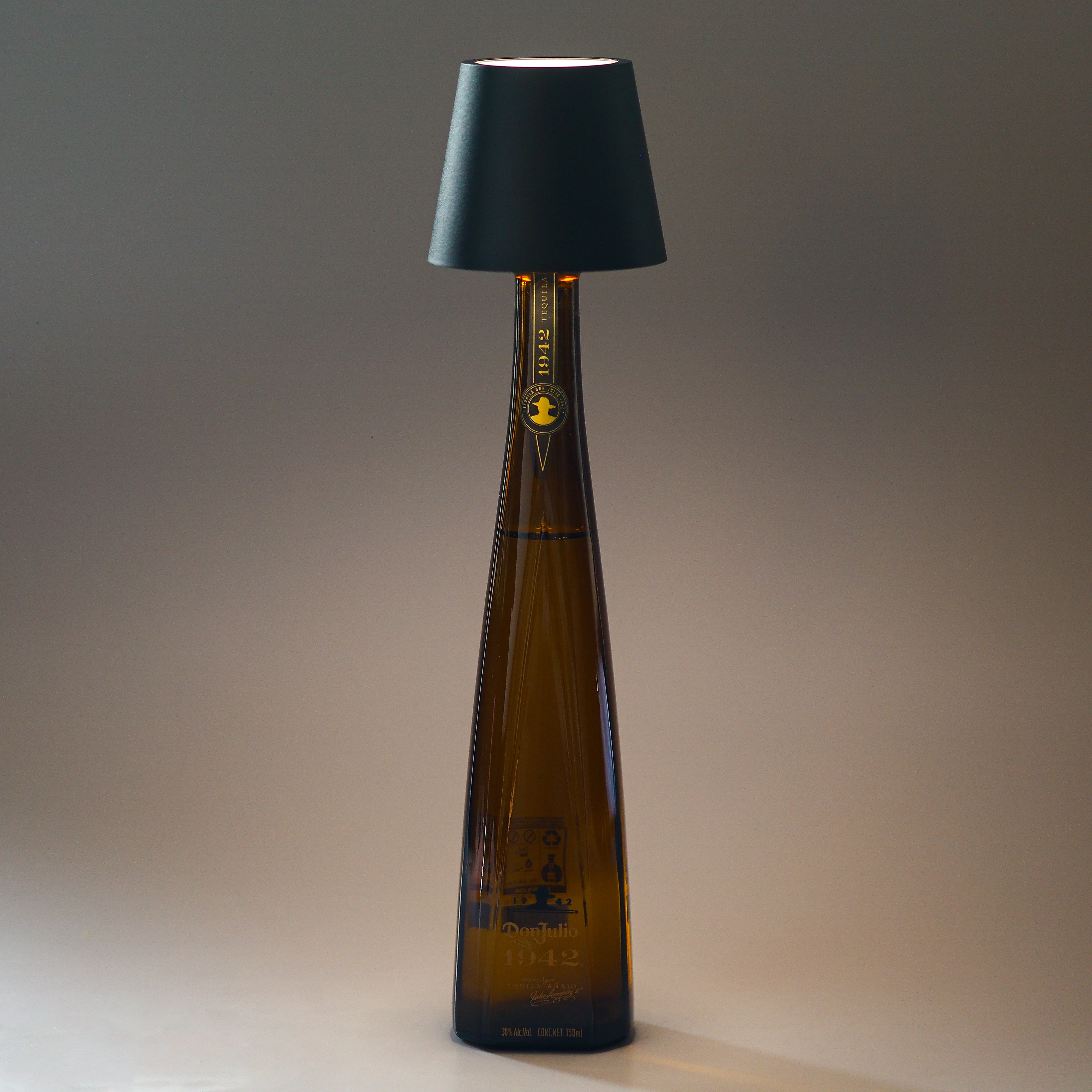 Don julio 1942 wireless lamp