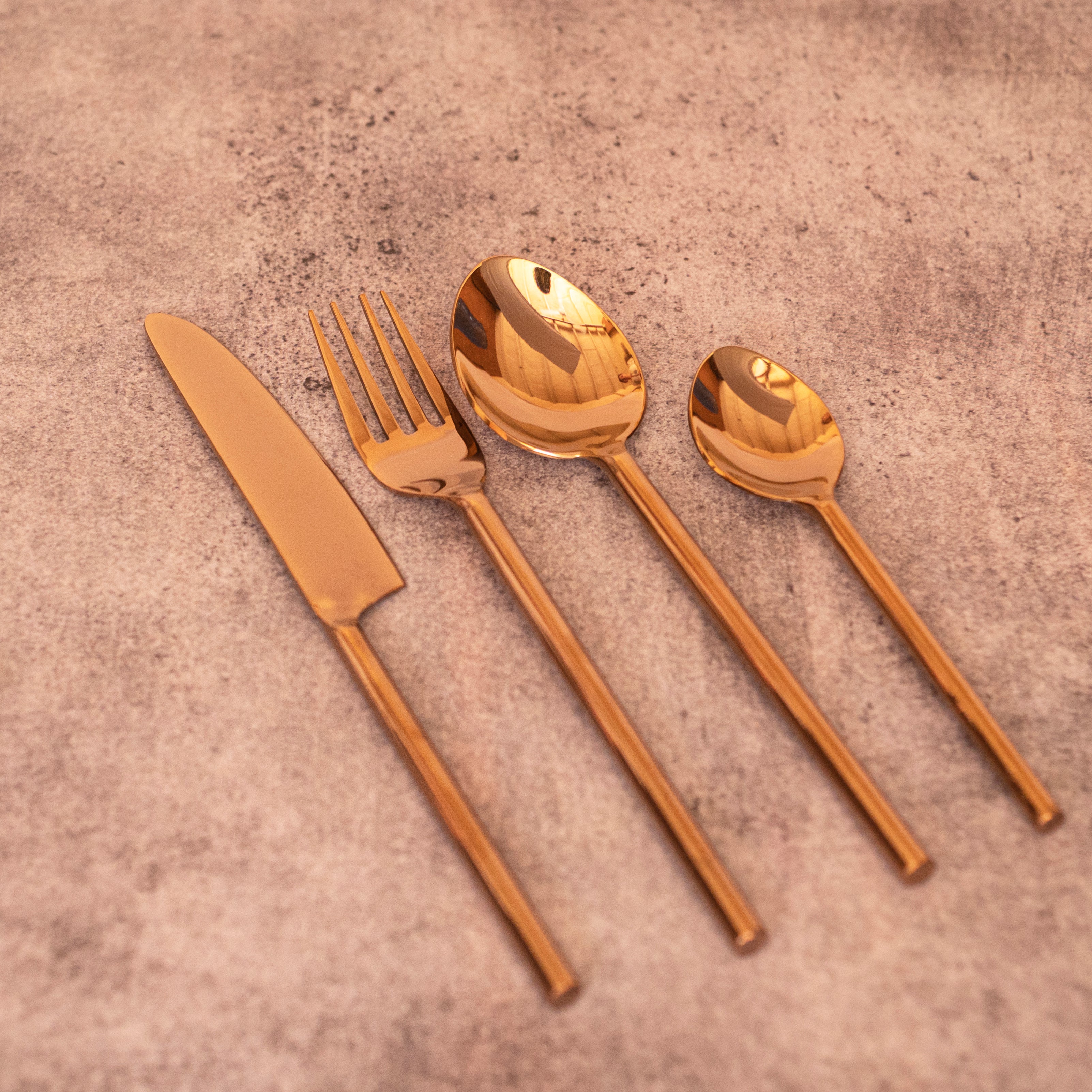 Marina Mirror Rose Gold Cutlery Set