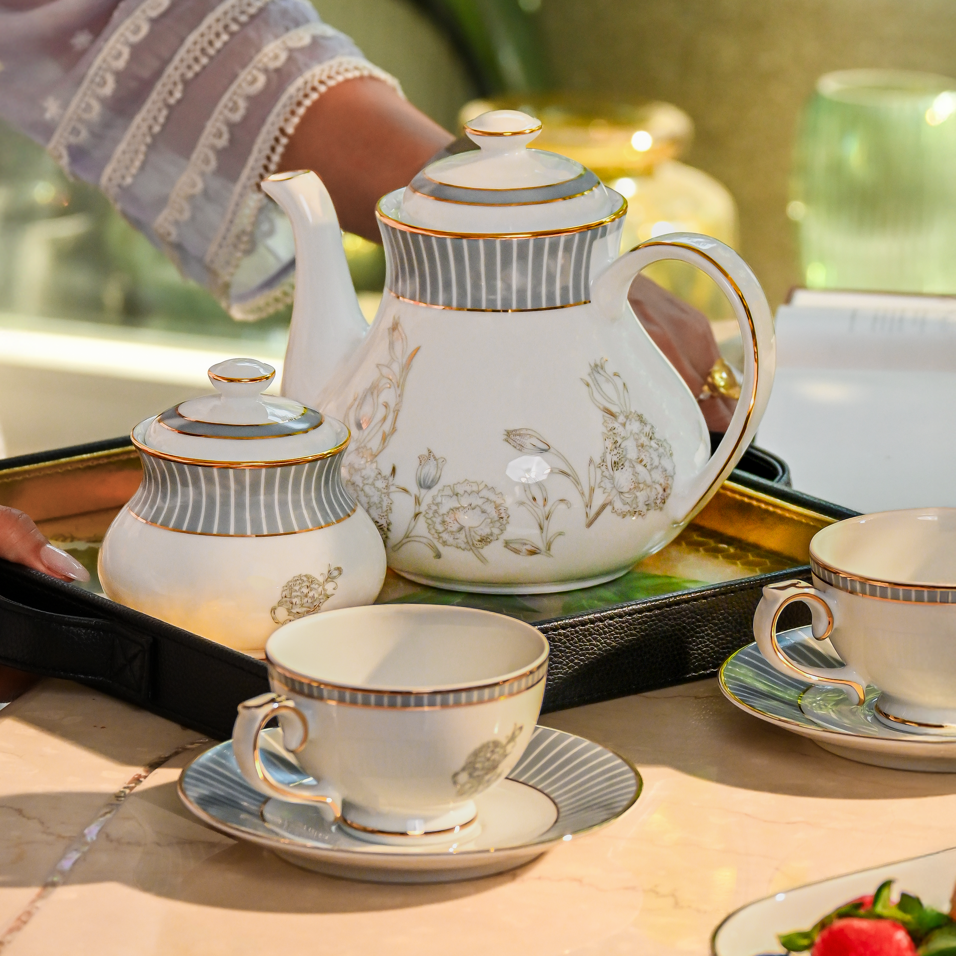 Grey Iris Tea Set | 17 Pcs