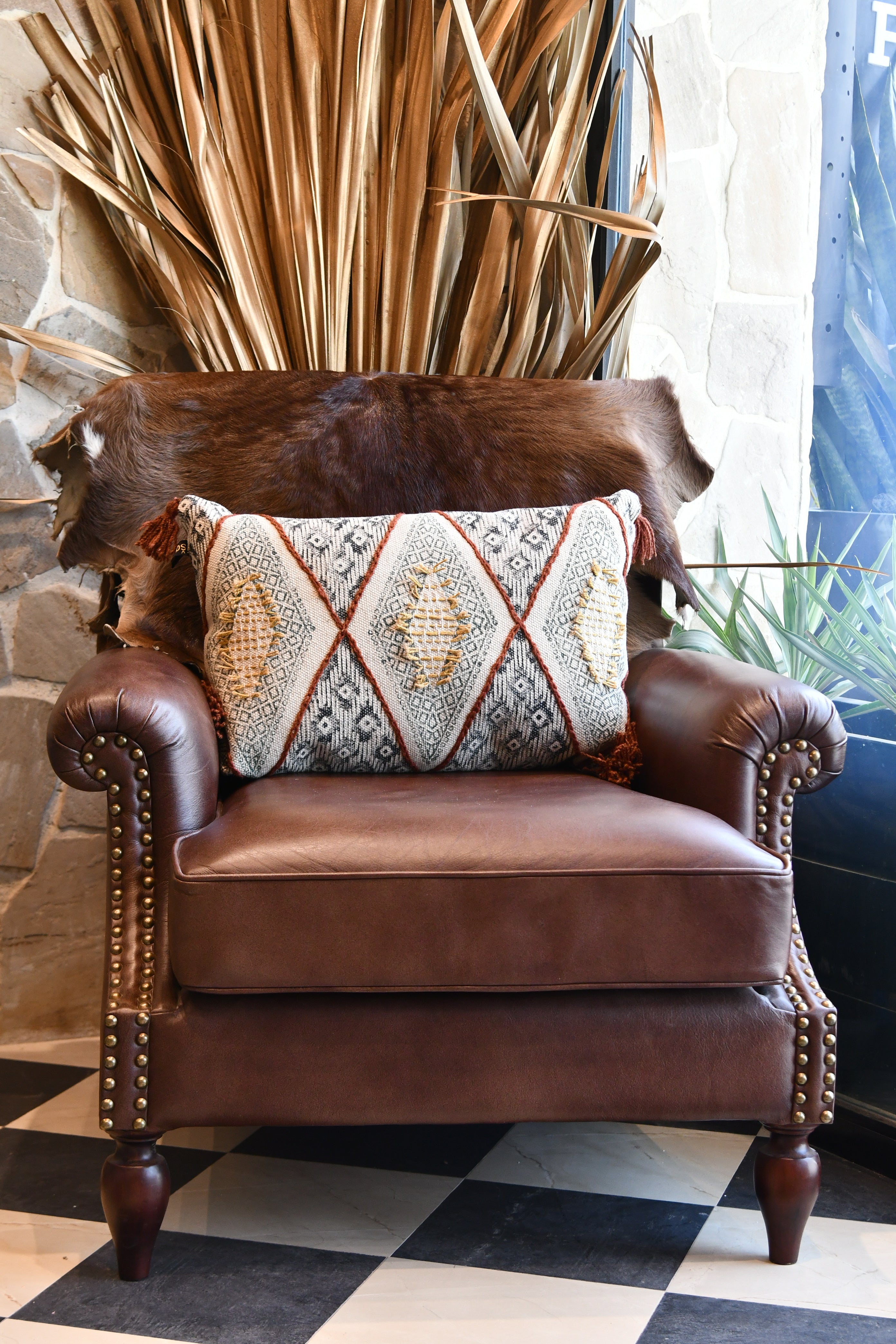 Long Shire Leather Arm Chair