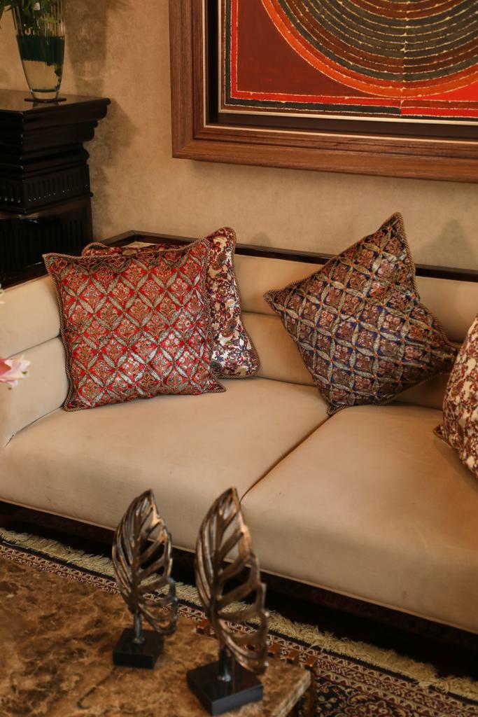 Velvet cushion